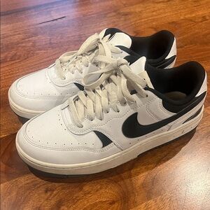 Nike Classic White and Black Low-Top Sneakers